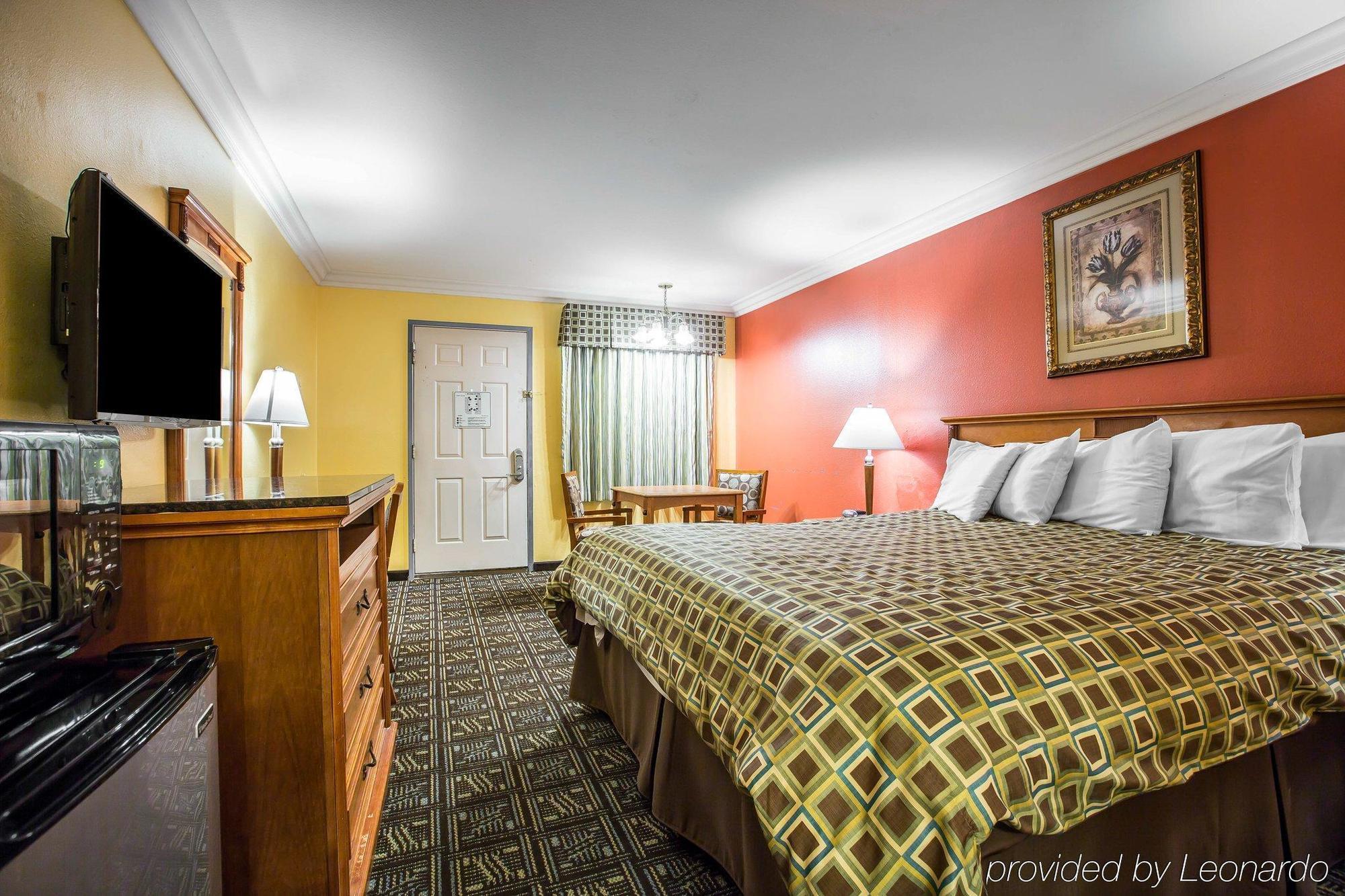 Rodeway Inn Old Town Temecula Extérieur photo